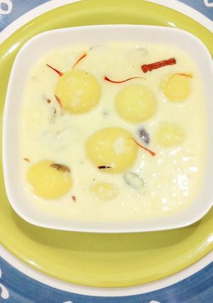 A picture of Angoori rasmalai.