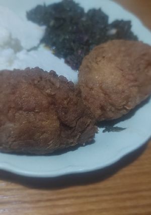 A picture of Crunchy deep fried chicken.