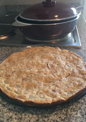 Una foto de Torta de avena y pera en sartén essen