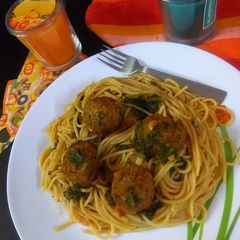 Spaghetti with meatless meatballs A picture of Spaghetti with meatless meatballs.