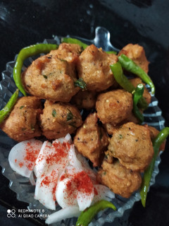 મસુર દાળ ના વડા (Masoor Dal Vada Recipe In Gujarati) રેસીપી મુખ્ય ફોટો