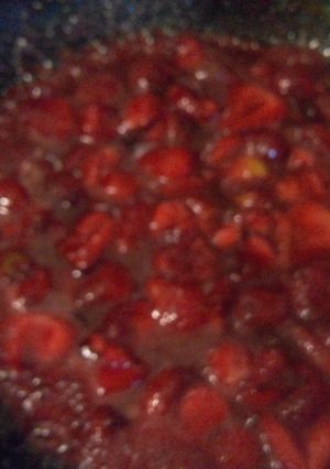 Una foto de Pay de Fresas. Parte II: RELLENO