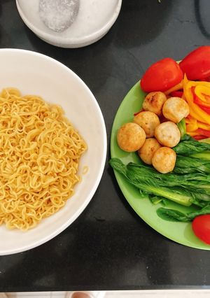 Hình của món Mì trộn kiểu tàu.