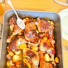 รูปของ Family favourite chicken dish