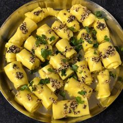 A picture of Gujarati khandvi.