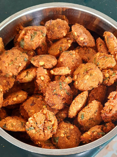 பருப்பு வடை(paruppu vadai recipe in tamil) செய்முறை முக்கிய புகைப்படம்