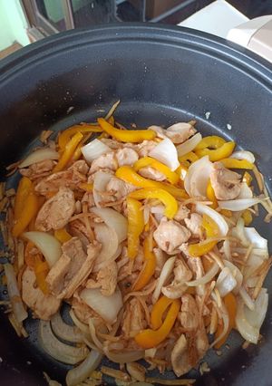 รูปของ อกไก่ผัดขิง ทำง่าย แคลน้อย
