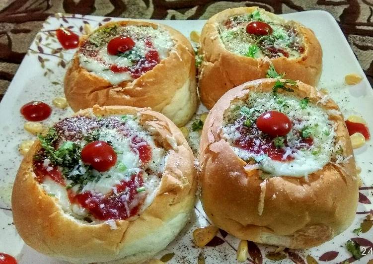 Recipe of Favorite Cheesy veg pockets buns