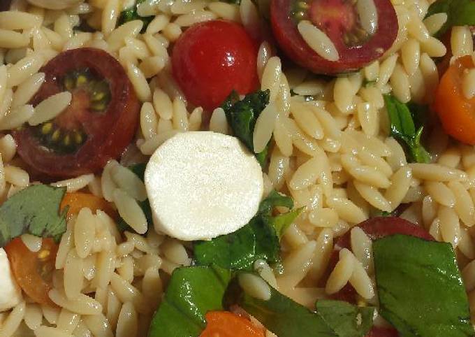 Caprese Orzo Salad