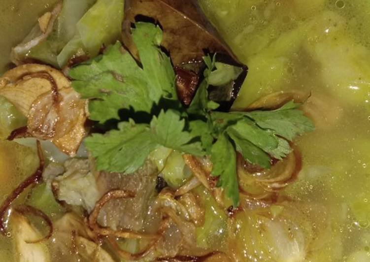 Soto daging sayuran