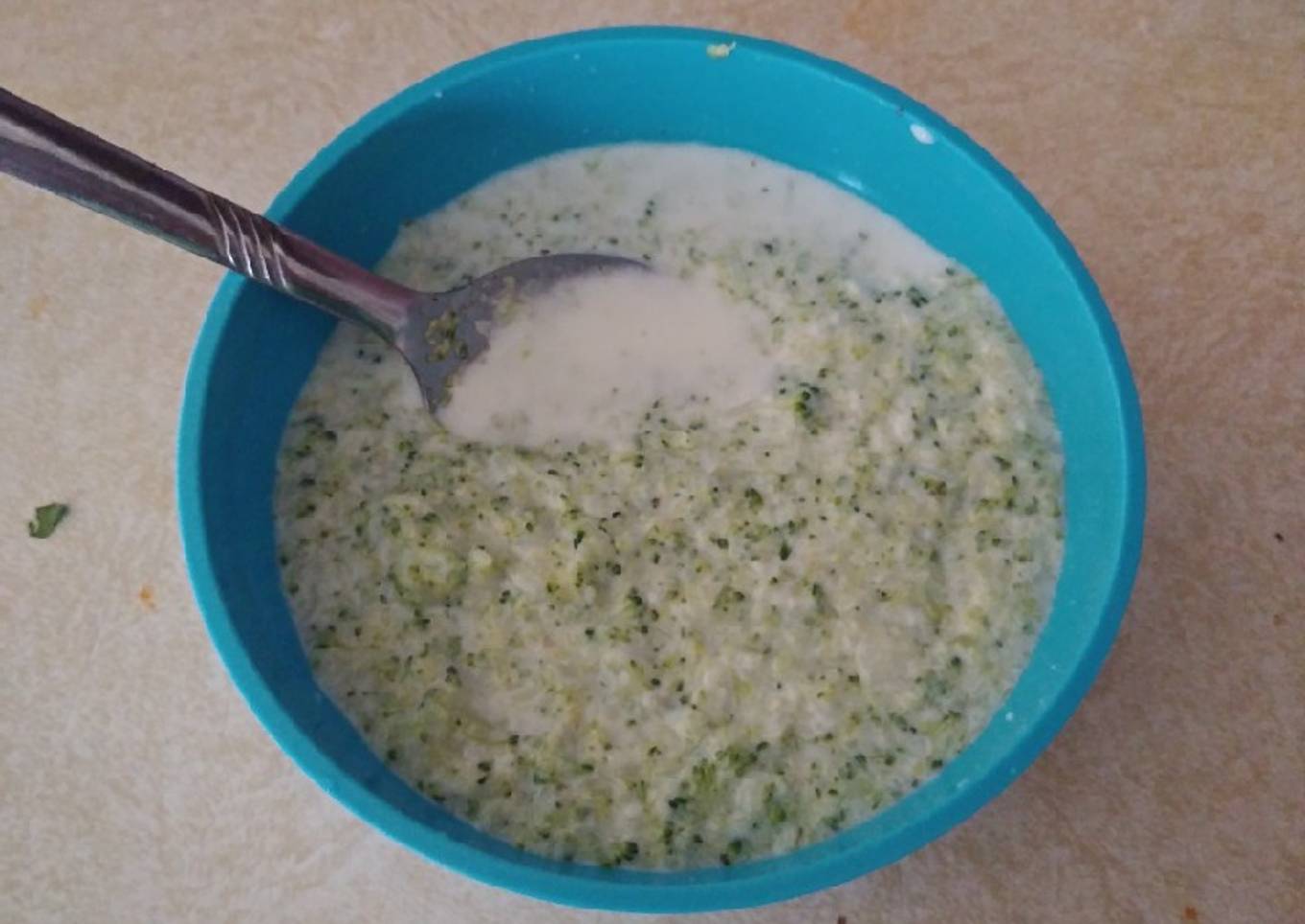 Sopa de brócoli para infantes