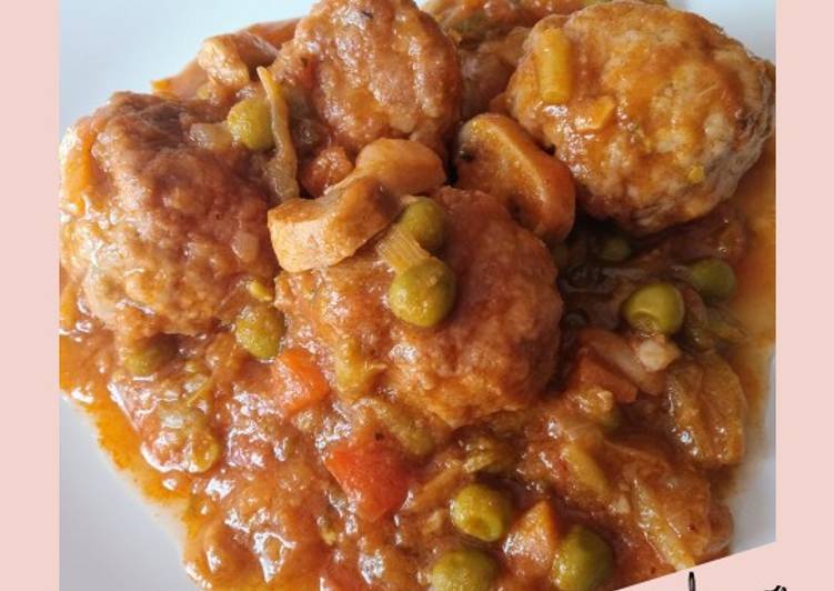 Albóndigas a la jardinera