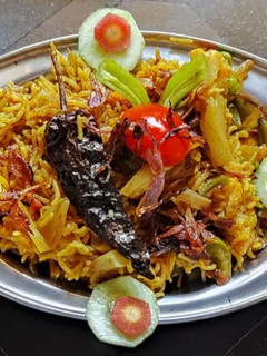 વેજ બિરયાની (Veg. Biryani Recipe In Gujarati) રેસીપી મુખ્ય ફોટો