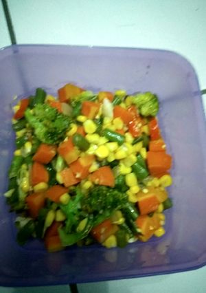 Foto resep Tumis Campur campur (brokoli, buncis, wortel dan jagung manis)