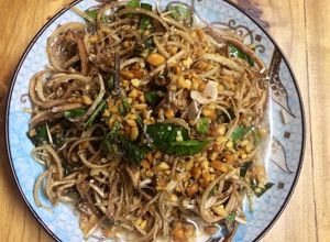 Hình của món Nộm hoa chuối.