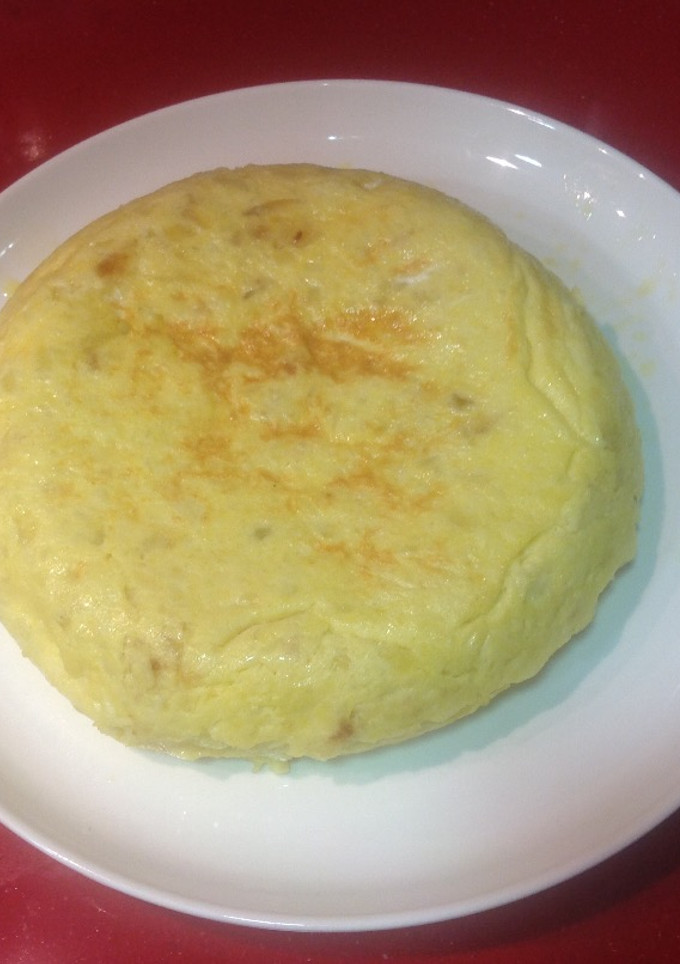 Una foto de Tortilla de patatas con cebolla