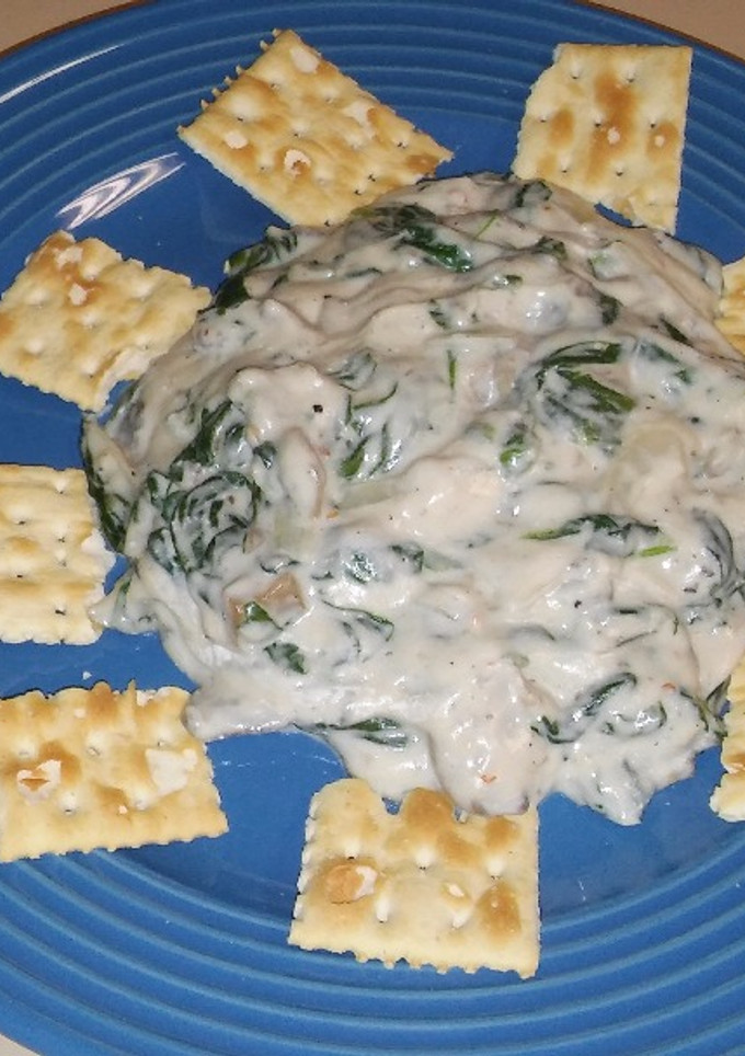 Una foto de ESPINACAS CON CREMA DE CHAMPIÑONES (Antojo mío😜)