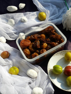 عکسی از دستور ترشک گوجه سبز و زرشک