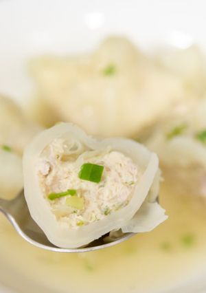 Foto resep Sup kubis roll ayam 290 kalori. Menu diet
