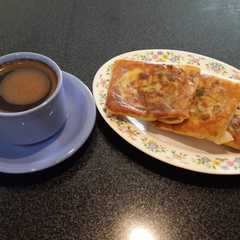 A picture of Martabak telor simpel cepet mudah anti gagal.