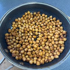 A picture of Crispy chickpeas.