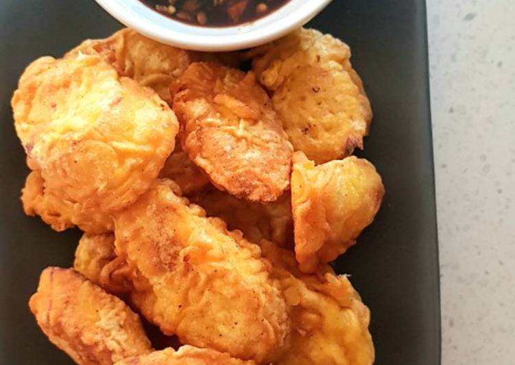 Recipe of Any-night-of-the-week Banana Fritters with Sweet &amp; Spicy Soy Sauce Dip