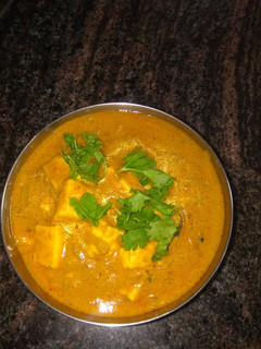 பன்னீர் கிரேவி (ஹேட்டல் ருசி இப்போ நம்ம வீட்டிலேயே) (Paneer gravy recipe in tamil) செய்முறை முக்கிய புகைப்படம்