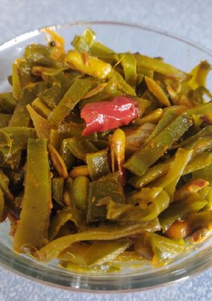 A picture of Avaraikai Poriyal Broad Beans Fry.