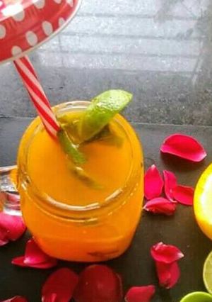 A picture of Orange lemonade.