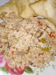 A picture of Fried yam & egg sauce.