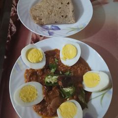 A picture of Egg curry.