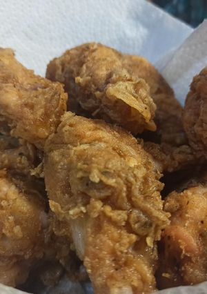 Una foto de Alitas de pollo tipo KFC