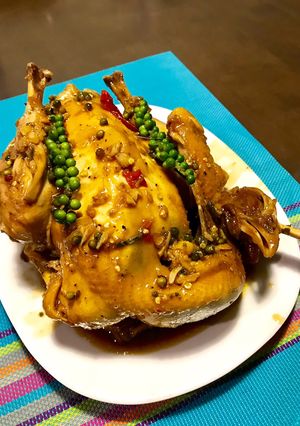 Hình của món Gà vườn hấp nước mắm.