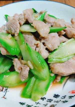 รูปของ ผัดต้นคะน้า