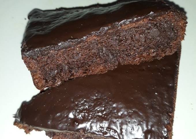κύρια φωτογραφία συνταγής Σούπερ υγιεινό κέικ σοκολάτας χωρίς λιπαρά και νηστίσιμο
