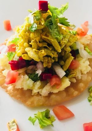 A picture of Bhel Tacos.