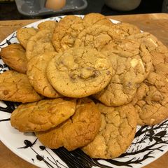 A picture of Chocolate Chip Cookies.