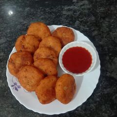 A picture of Bread aloo tikki.