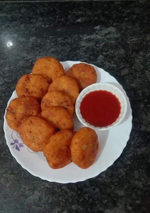 A picture of Bread aloo tikki.