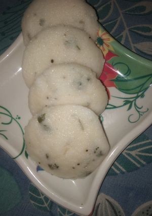 इडली (Idli recipe in Hindi) रेसिपी मुख्य फोटो