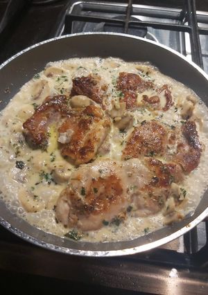 รูปของ ไก่ทอดซอสครีมเห็ด Chicken Creamy Mushrooms