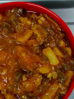 લીલા ચોળા બટાકા નુ શાક (Green Chora Bataka Shak Recipe In Gujarati) રેસીપી મુખ્ય ફોટો