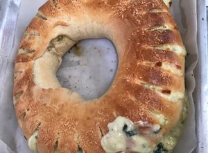 Una foto de Roscón de Espinacas y queso mozzarella