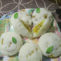 A picture of Stuffed idli.