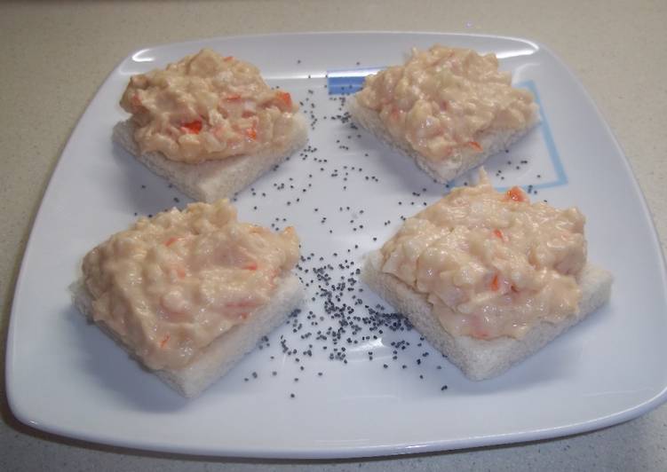Canapés de ensaladilla