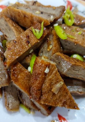Hình của món Chả cá ram mặn ngọt.