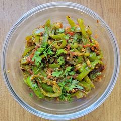 A picture of Shimla mirchi masala.