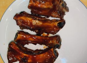 Foto de Costelinha de Porco ao Molho Barbecue
