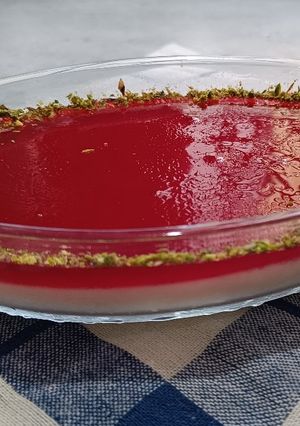 A picture of Mohalabia-Middle Eastern Dessert.