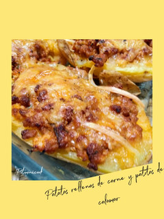Una foto de Patatas rellenas de carne y patitas de calamar